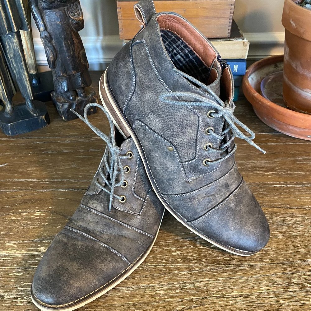 Ferro Aldo Grey Vintage Style, Zip Boots, with comfort sneaker sole, size 10.5